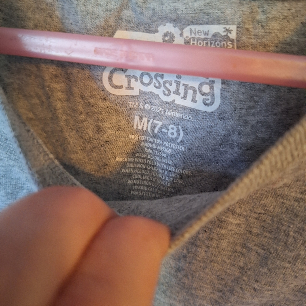 Animal crossing tee - Picture 4 of 4